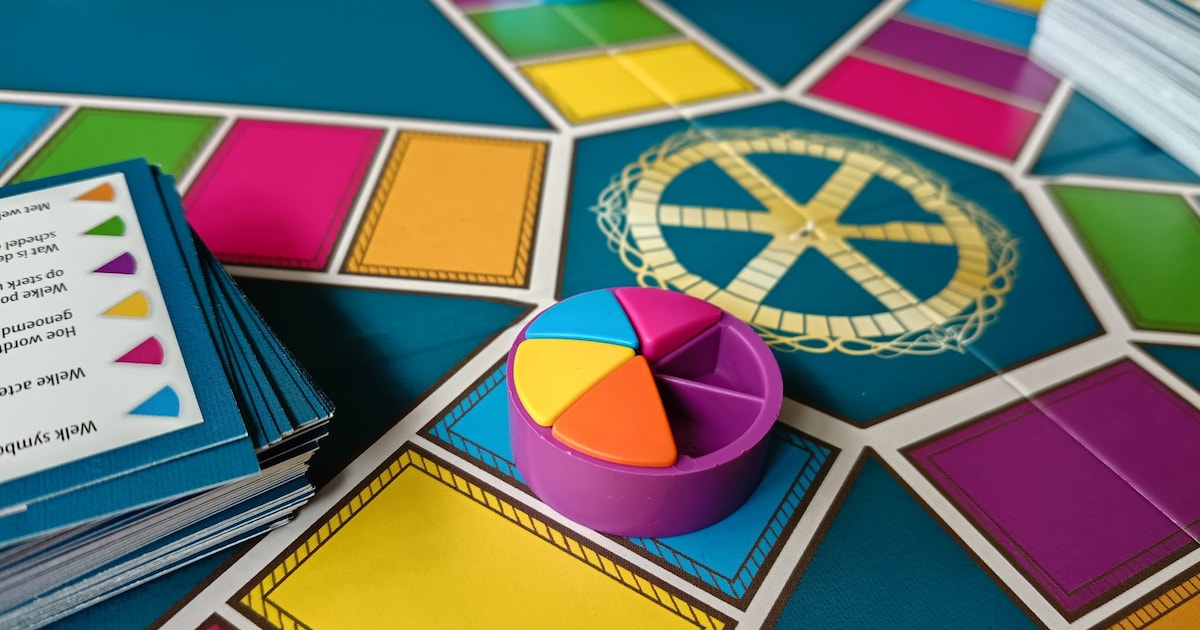 Bekende Amersfoorter speelt een potje Triviant tegen andere BN'ers op tv