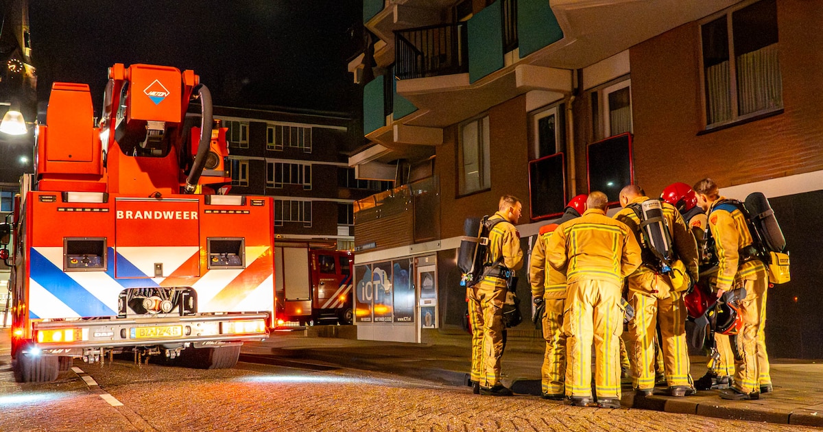 Brandalarm wekt bewoners in Helmonds appartementencomplex na smeulend vuurtje