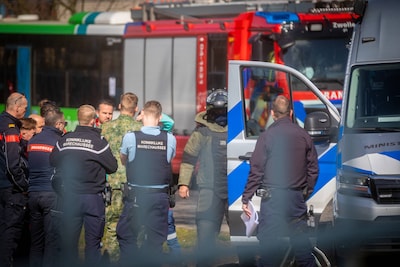 EOD ingezet bij opleidingscentrum Koninklijke Marechaussee in Zwolle vanwege verdacht pakket