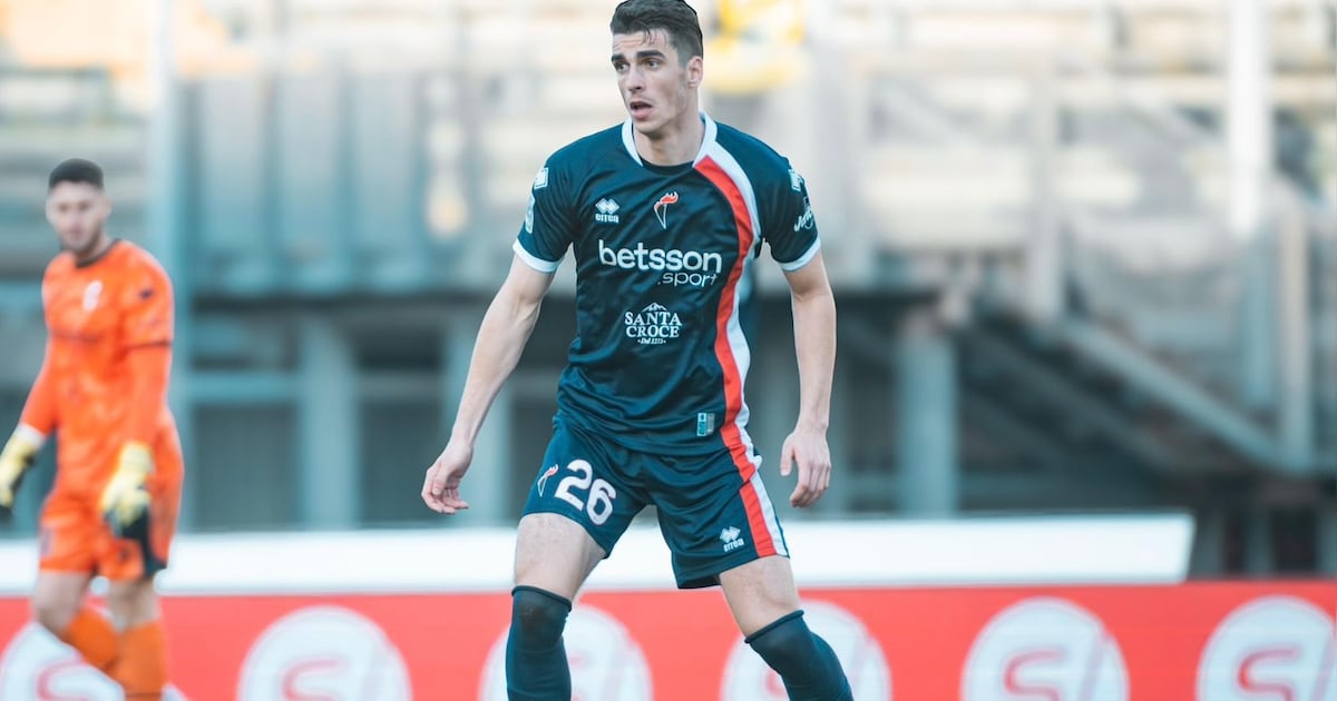 Cas (25) speelt zich in de basis bij Serie B-club Bari: ‘Ik kan mezelf weer laten zien’