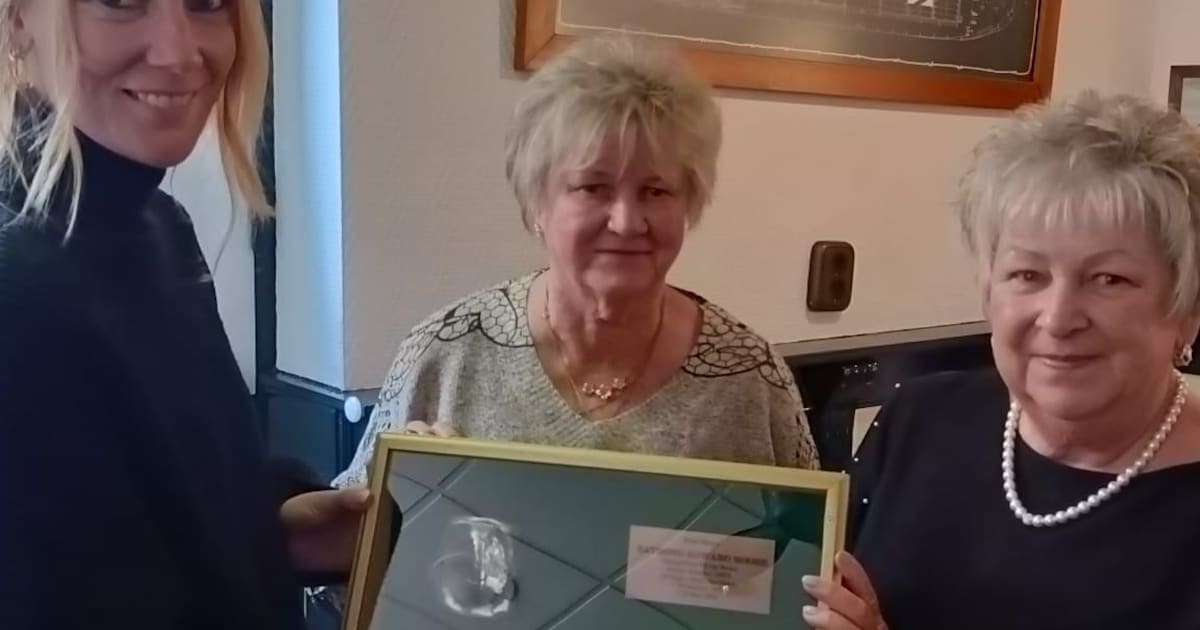 Sigarettenkoker van RAF-piloot Moore geschonken aan Fries Verzetsmuseum