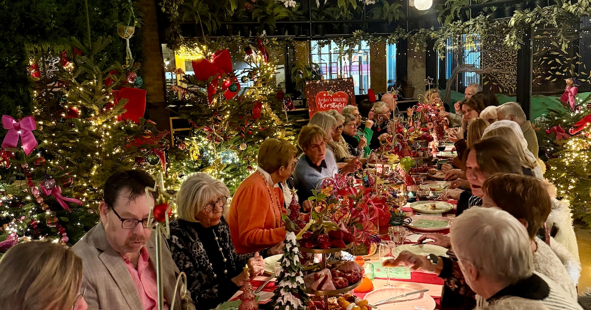 Vrijwilligers kookclub in Gouda in het kerstlicht gezet