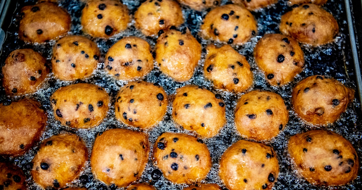 Blaricum en Laren waarschuwen om na het bakken van oliebollen geen frituurvet door te spoelen