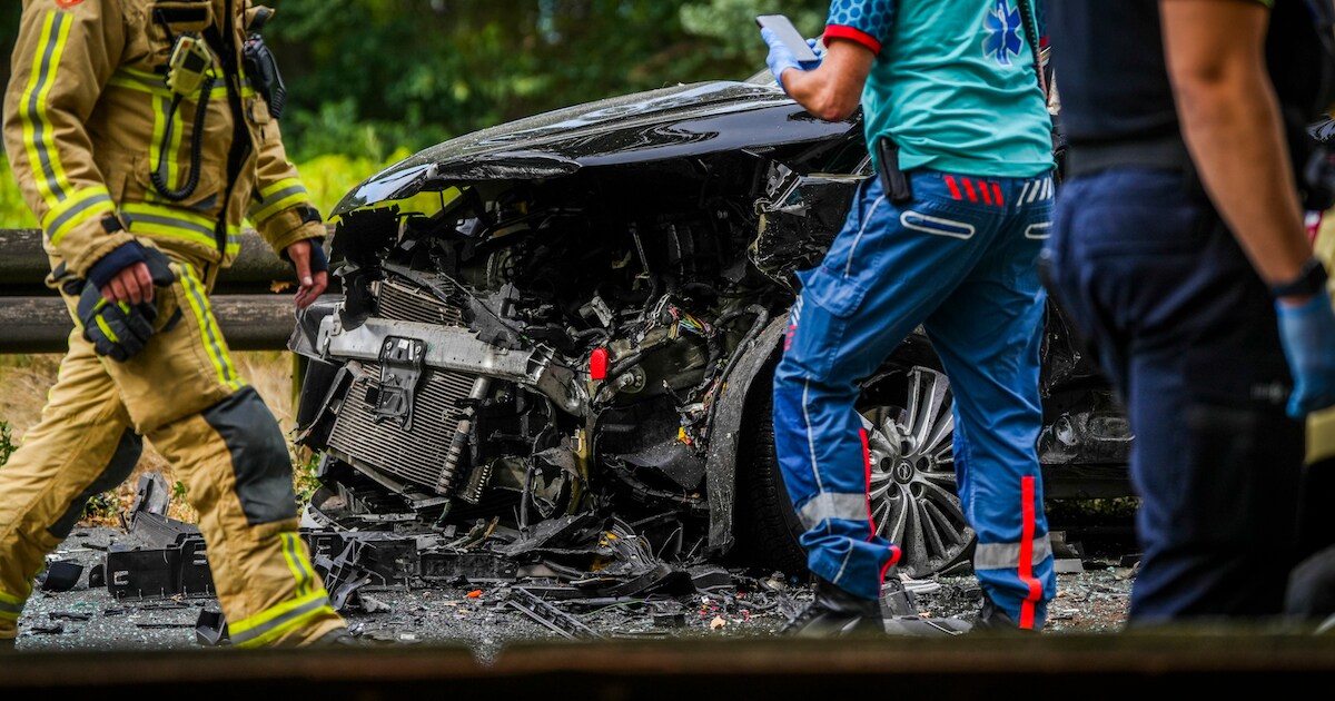 Vrouw (73) uit Son en Breugel overlijdt na botsing op N615 in Lieshout