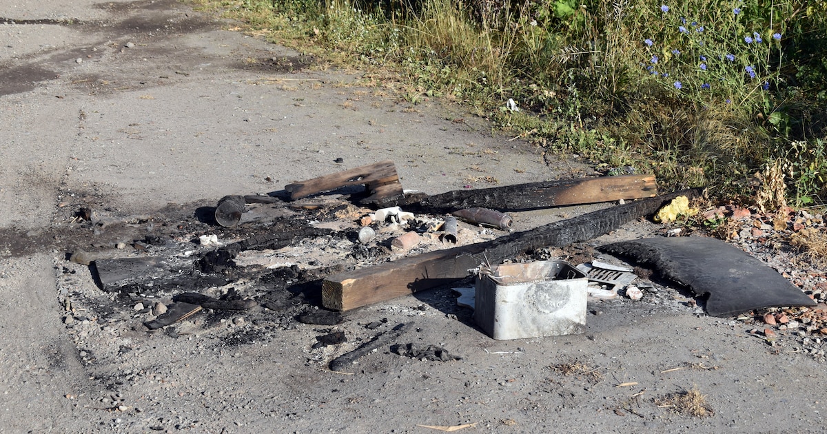 Gedumpt afval in brand gestoken in Zuilichem en Delwijnen