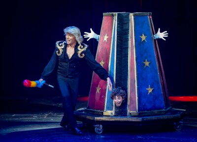 Illusionist Hans Klok slaapt in Rotterdams stadspark: ‘Na de show kan iedereen met hem op de foto’