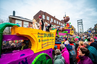 Raadsleden kritisch over hoe gemeente Alphen subsidie verdeelt over evenementen