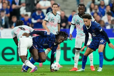 Zidane grijpt na uur spelen in en brengt Olise en Cherki, houdt ploeg van Van Bommel stand?