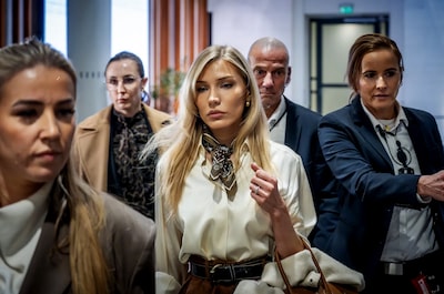 Noorse prinses liket bericht over ex-vriend van zoon kroonprinses
