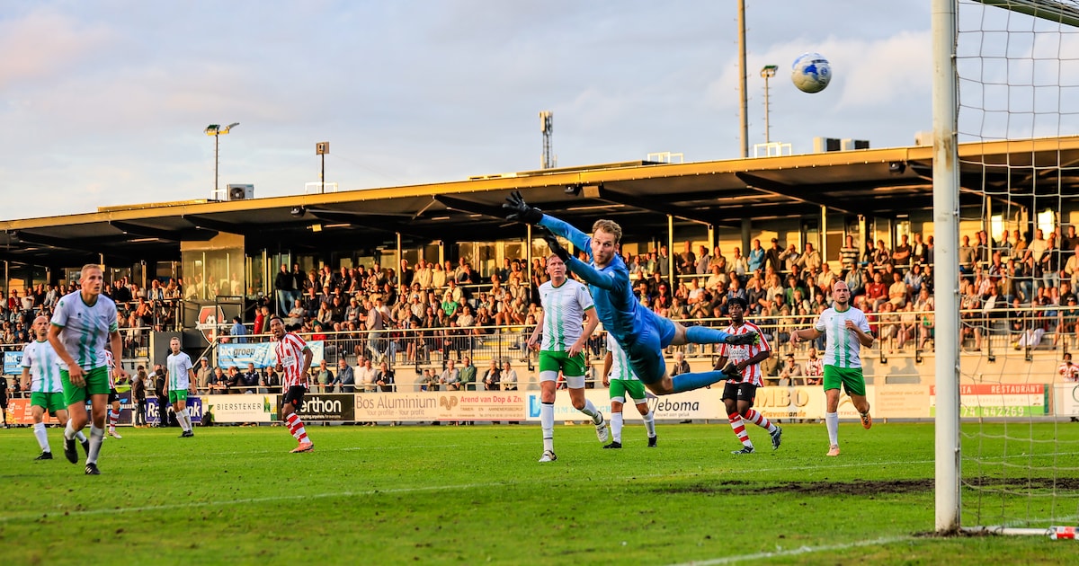Vorig jaar flirtte hij met Quick Boys, nu heeft keeper Kenny Lipman met Zwaluwen stap omhoog te pakk