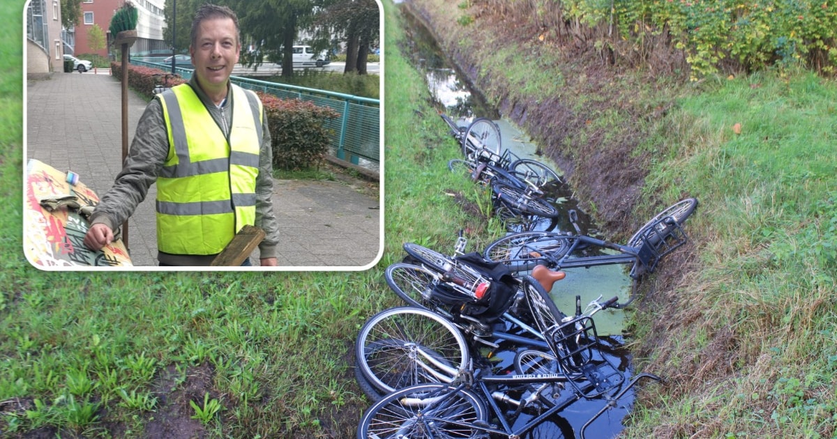 Mark was het zat dat fietsen in de sloot werden gedumpt en kwam zélf maar in actie
