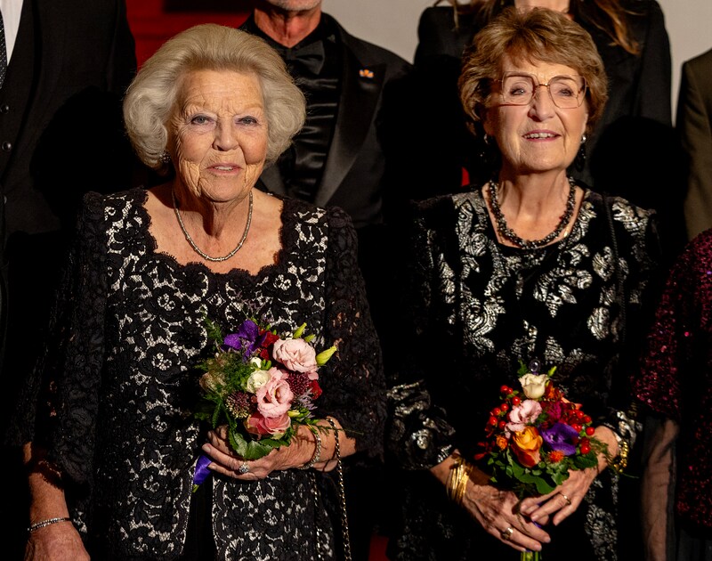 Prinsessen Beatrix en Margriet stralen op Nederlands Balletgala | Show ...