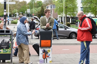 Pablo (25) ziet mensen in vuilnisbakken duiken en denkt: dit kan anders. Zijn idee moet nu Zwolle ve