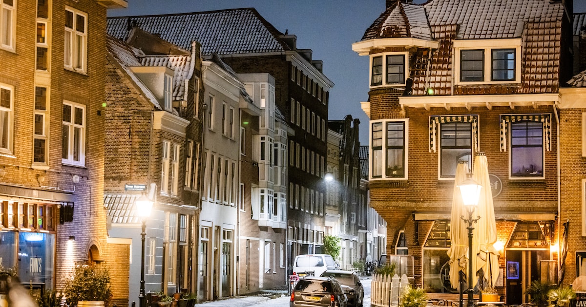 Laagje sneeuw bedekt de straten in de Drechtsteden: stuur ons je foto’s in