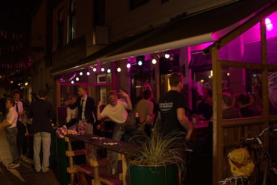 Van Podium naar Rootz: deze bekende kroeg in Enschede heeft een nieuwe eigenaar