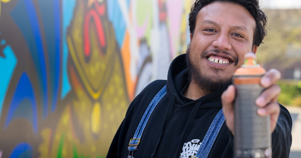 Graffiti vandalisme? Niet waar, vindt Junior: hij tovert saaie grijze muren in Barneveld om in kleur