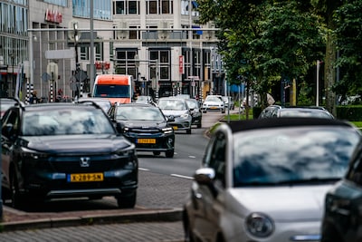 Wethouder reageert op zorgen over Arnhems parkeerplan: ‘Geen grootschalig weghalen van plaatsen zond