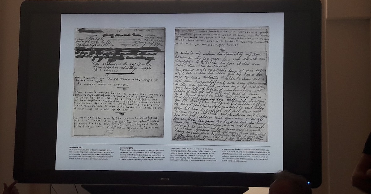 Afgeplakte pagina's Anne Frank met intieme passages leesbaar