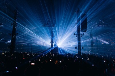 Hardtechnofeest van Verknipt verbreekt Guinness World Record voor grootste lasershow