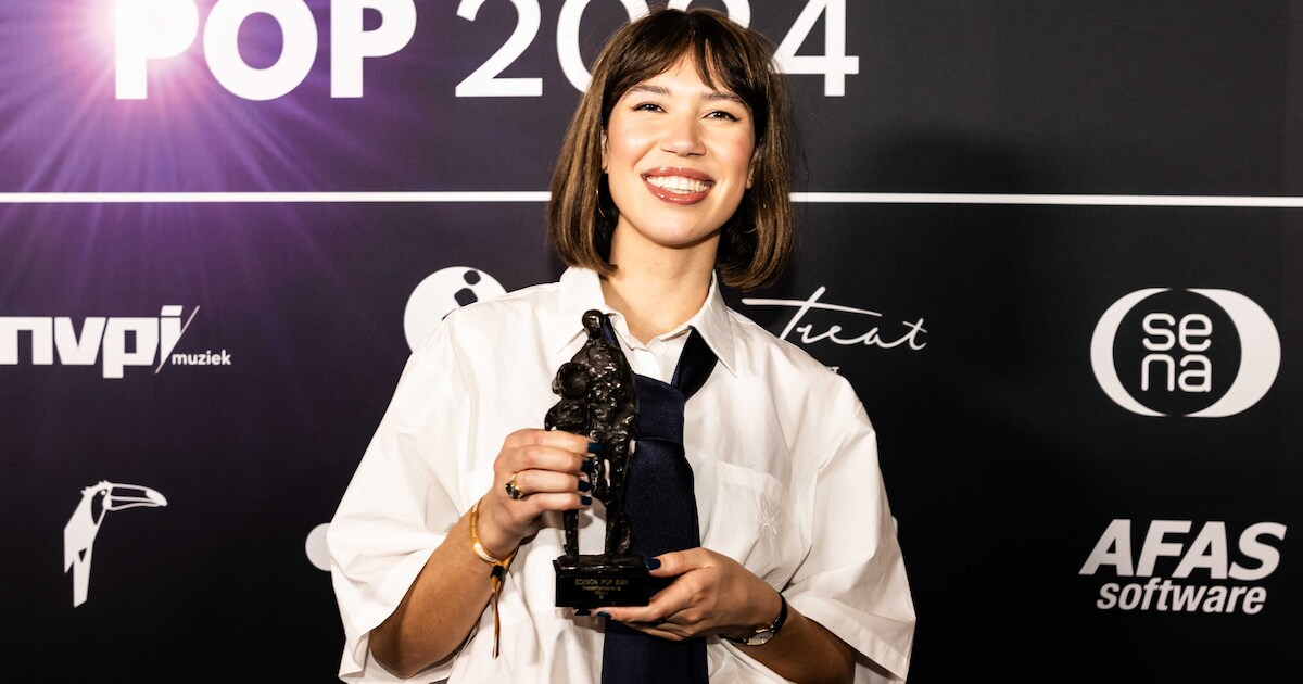 Zangeres MEAU wint Edison in categorie Nederlandstalig | Regio | AD.nl