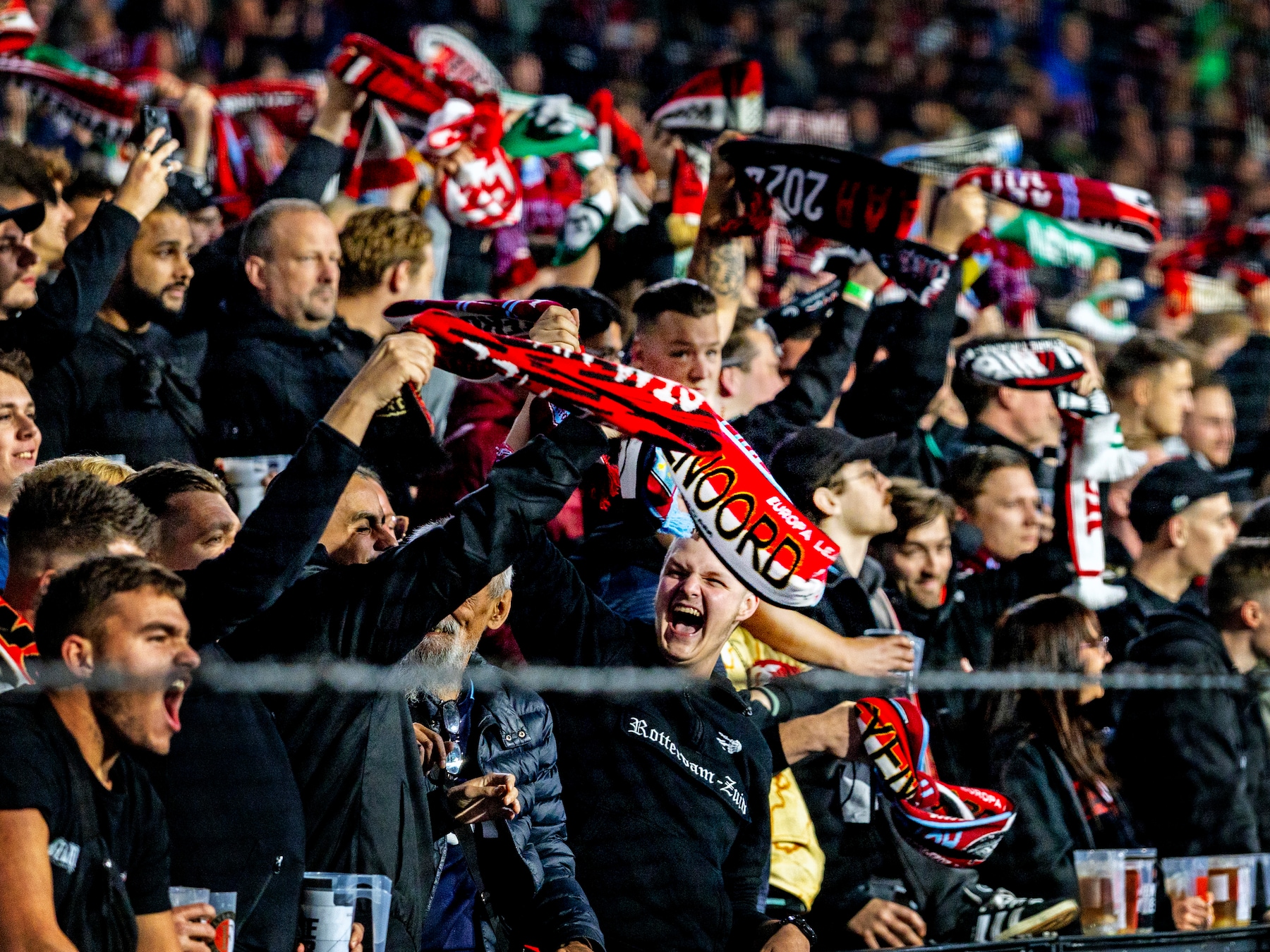 Feyenoord-supporters krijgen geld terug na mislopen Europees duel