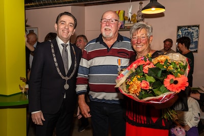 Zoetermeerse kunstliefhebber Ed Boutkan ontvangt koninklijke onderscheiding