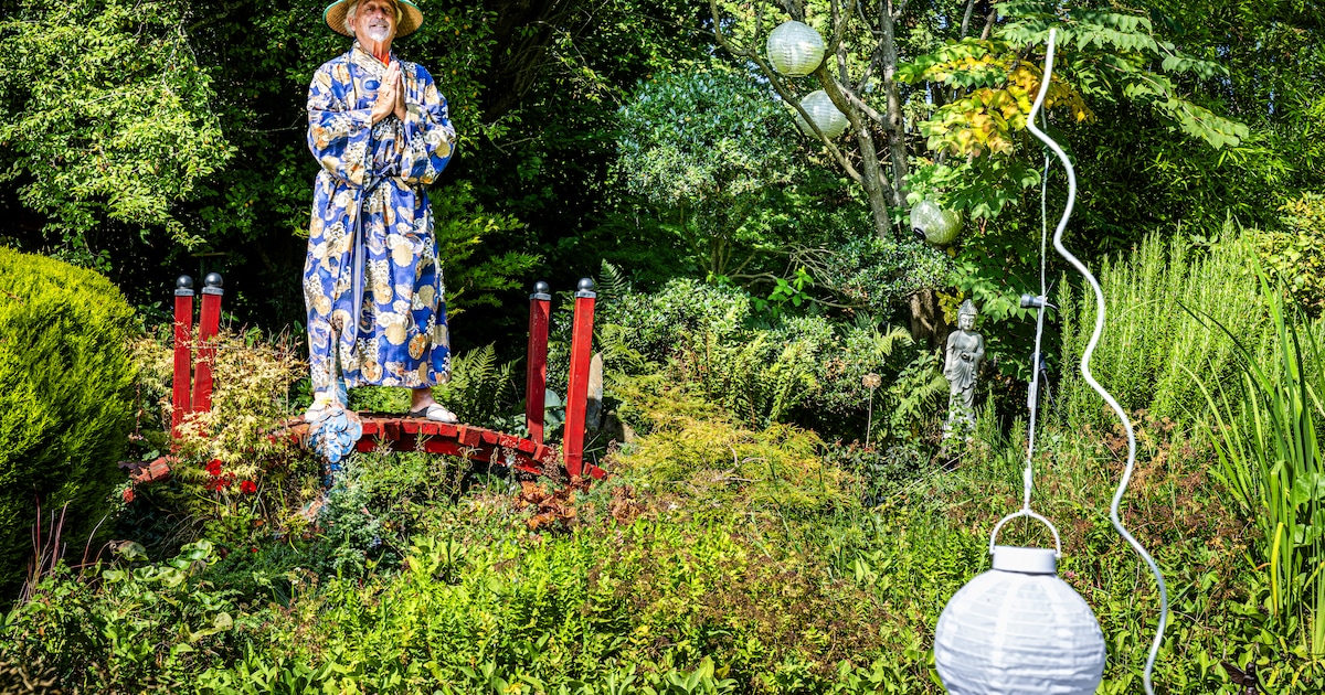 Diederik (80) bouwde in Stellendam een Aziatische droomtuin vol herinneringen aan Nederlands-Indië