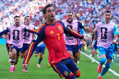PSG slaat toe op de transfermarkt en haalt Spaanse WK-held Ferran Torres binnen voor 50 miljoen euro