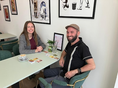 Steye en Merel openen een spelletjescafé en -winkel in Nijmegen: 'Met een middeleeuwse kelder'