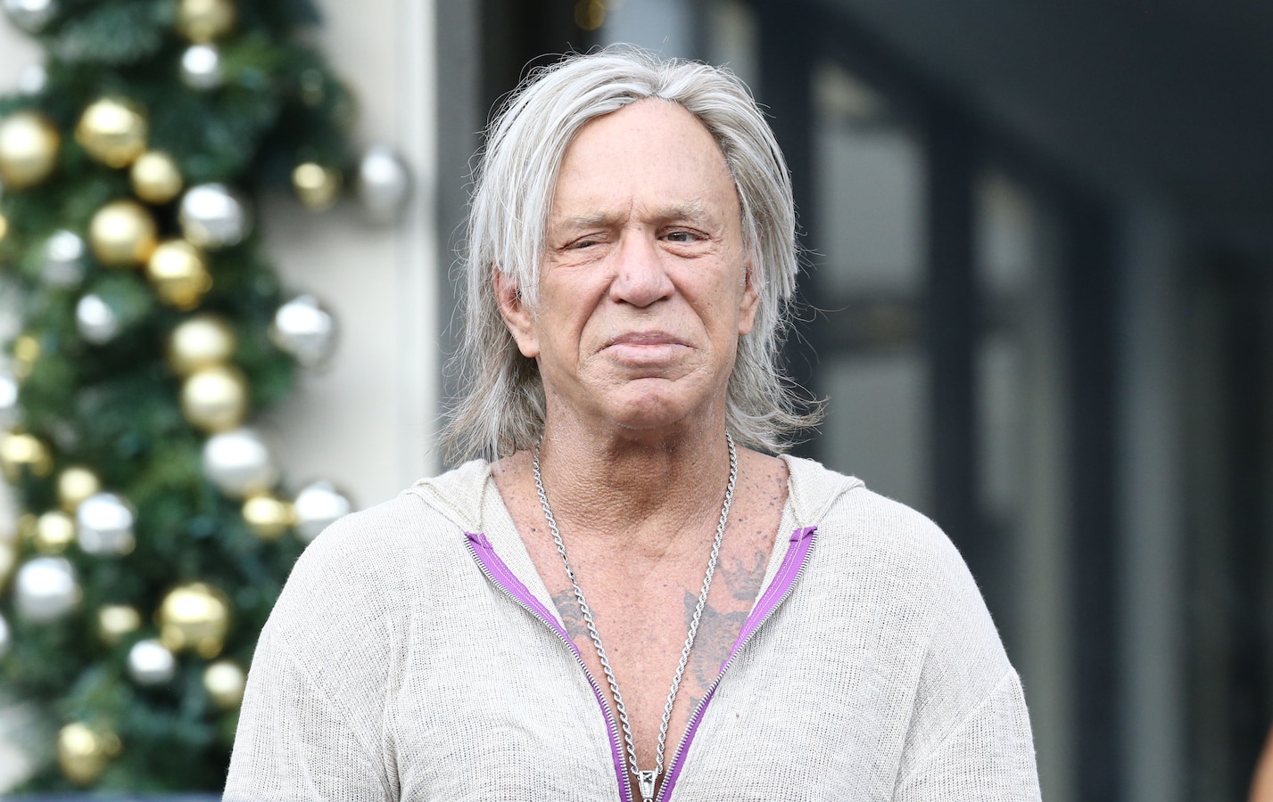 Mickey Rourke niet blij met inzamelingsactie: ‘Ik vraag nooit ergens om ...