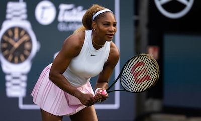 Serena Williams (44) maakt sensationele rentree in enkelspel: tennislegende krijgt wildcard op Wimbledon