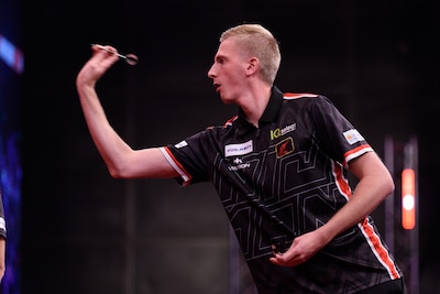 Wessel Nijman en Luke Littler vanavond op podium in AFAS Live, Jonny Clayton treft Japanner in eerste partij