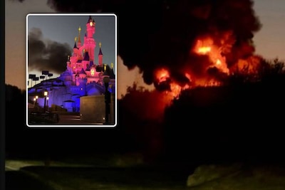 Grote brand op enkele kilometers van Disneyland Parijs: rookpluim reikt tot aan kasteel van Doornroosje