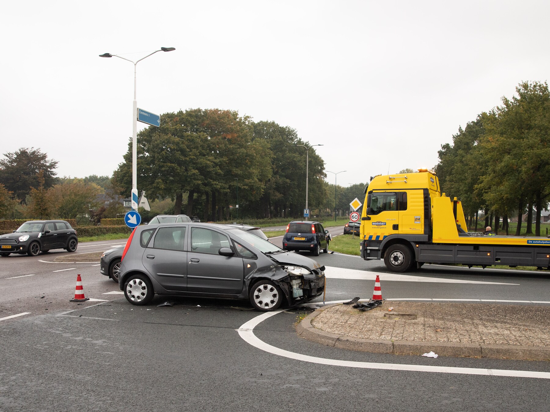 Wakkerendijk (N221) in Baarn bij de A1 tijdelijk afgesloten voor auto’s (check hier de omleidingen)
