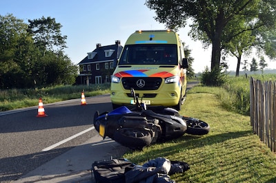 Aanrijding tussen scooter en bestelbus in Bruchem