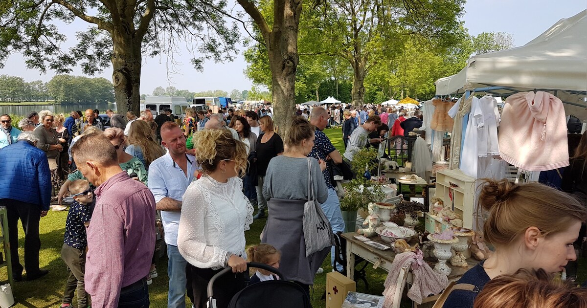 Ruim tweehonderd kramen bij brocante markt in Mijnsheerenland