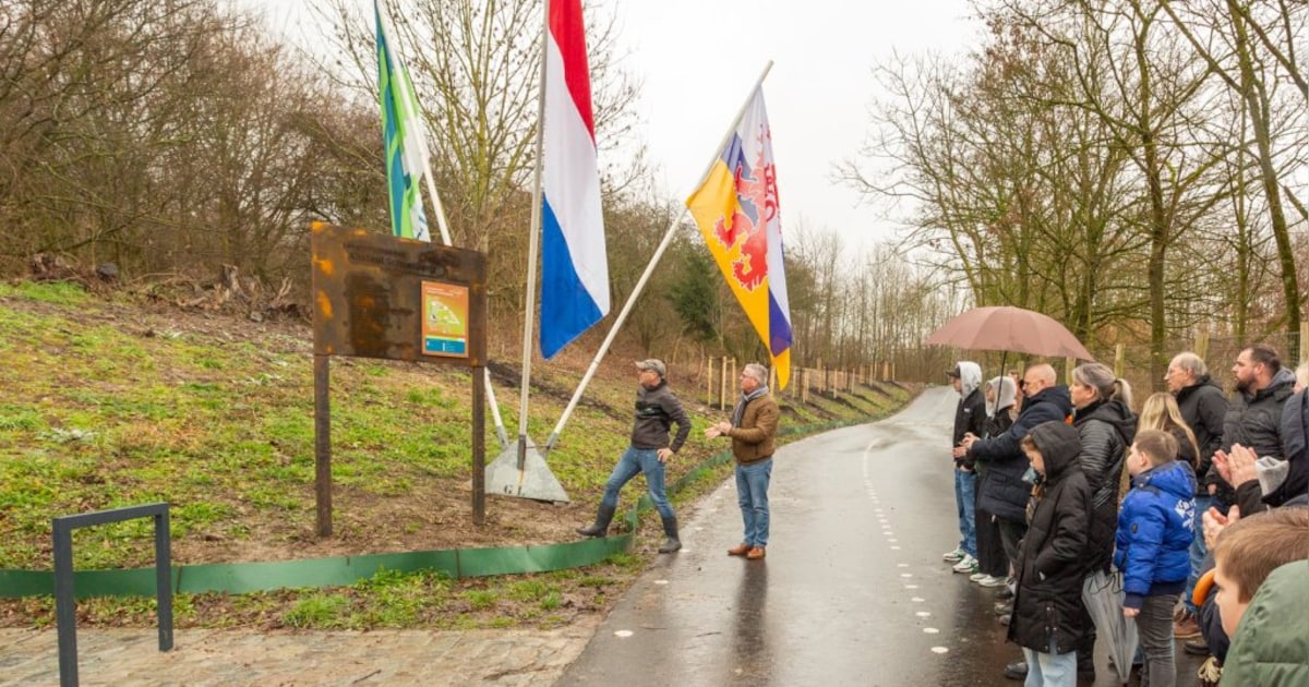 Derde levensbomenbos in Landgraaf geopend met appel-, kersen- en perenbomen