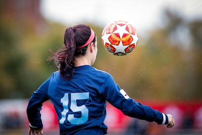 Researchers find immediate signs of brain damage in blood after football headers