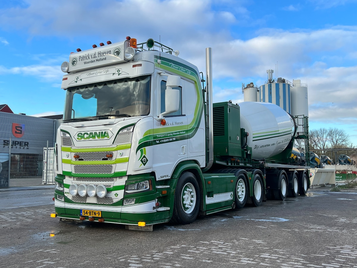 Joey den Besten uit Woerden kanshebber Mooiste Truck van Nederland