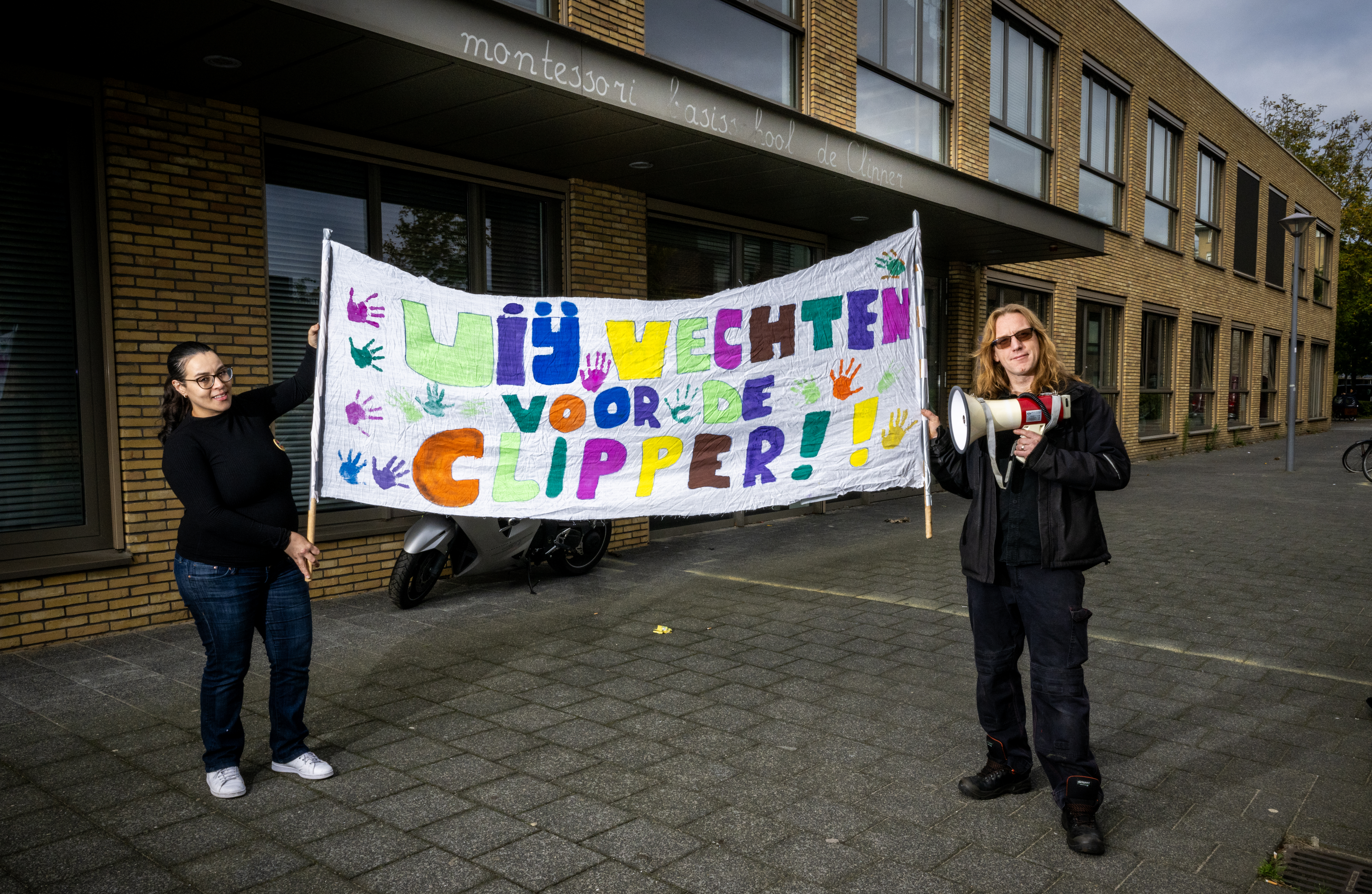 Vertrekkende directeur is geliefd op Rotterdamse school, al moest hij ...