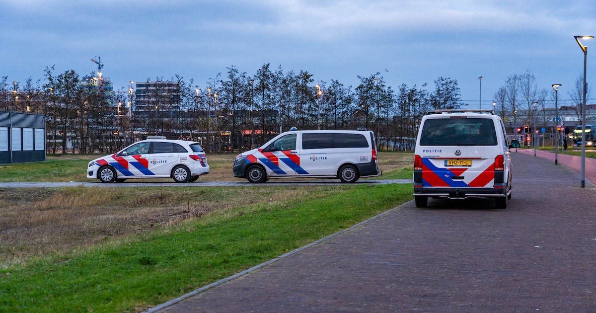 Gewonde bij steekpartij in Almere, politie houdt verdachte aan