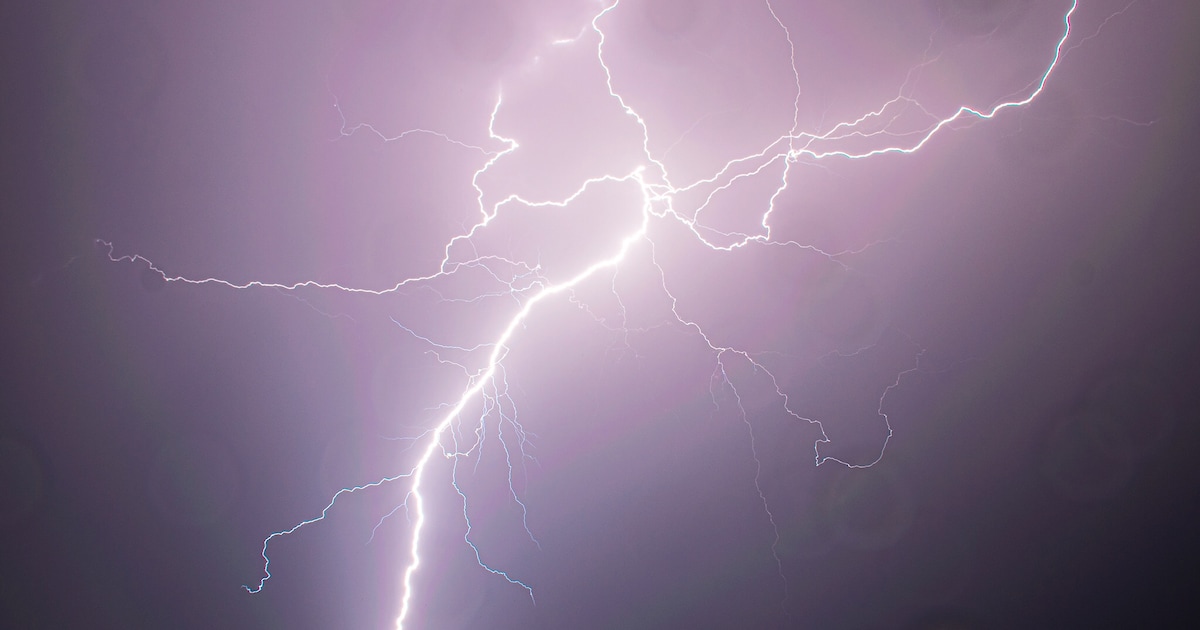 Code geel vanaf dinsdagmiddag om onweer en windstoten