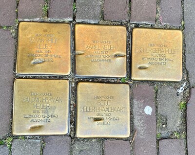 Verontwaardiging bij burgemeester en in raad over vernielde Stolpersteine: ‘Aanval op onze waarden’