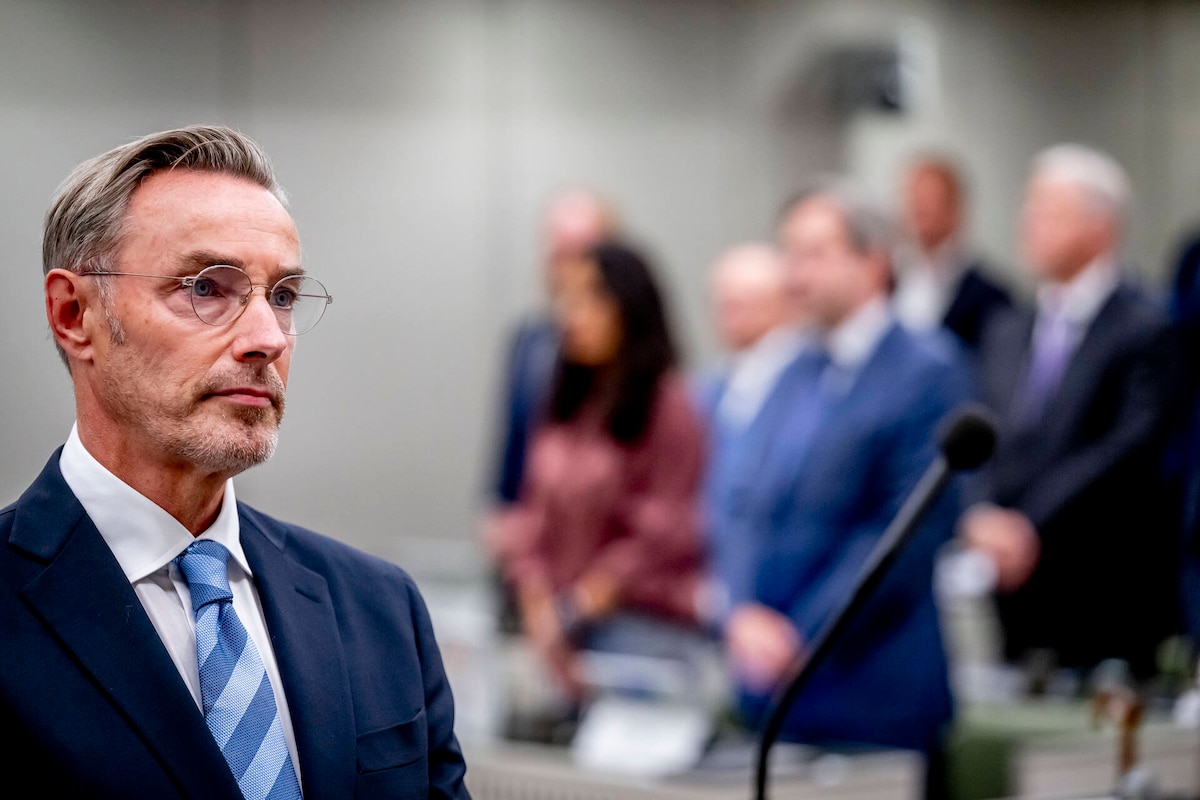 VVD-senator stapt op uit onvrede met partij, behoudt zetel: 'Deze koers is niet te verenigen met liberaal kompas' | Politiek | AD.nl