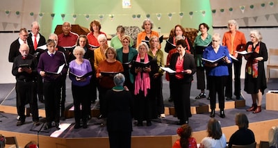 Wereldmuziekkoor Connect Voices treedt op in Rheden