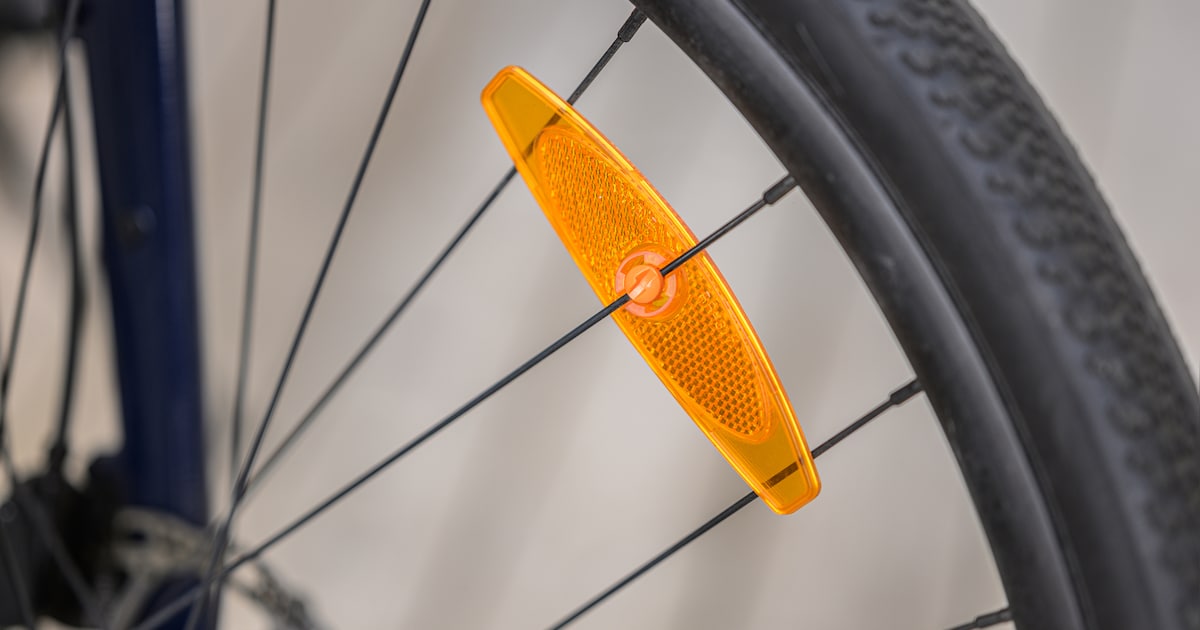 Oldebroek haalt achtergelaten fietsen weg bij station en bushaltes