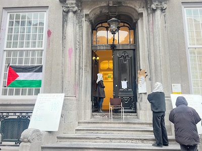 Opnieuw universiteitsgebouw in binnenstad Utrecht bezet door Pro-Palestina demonstranten