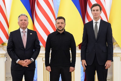 Zelensky rekent niet op snel einde oorlog na overleg met gezanten VS: ‘Deze winter luchtverdediging nodig’