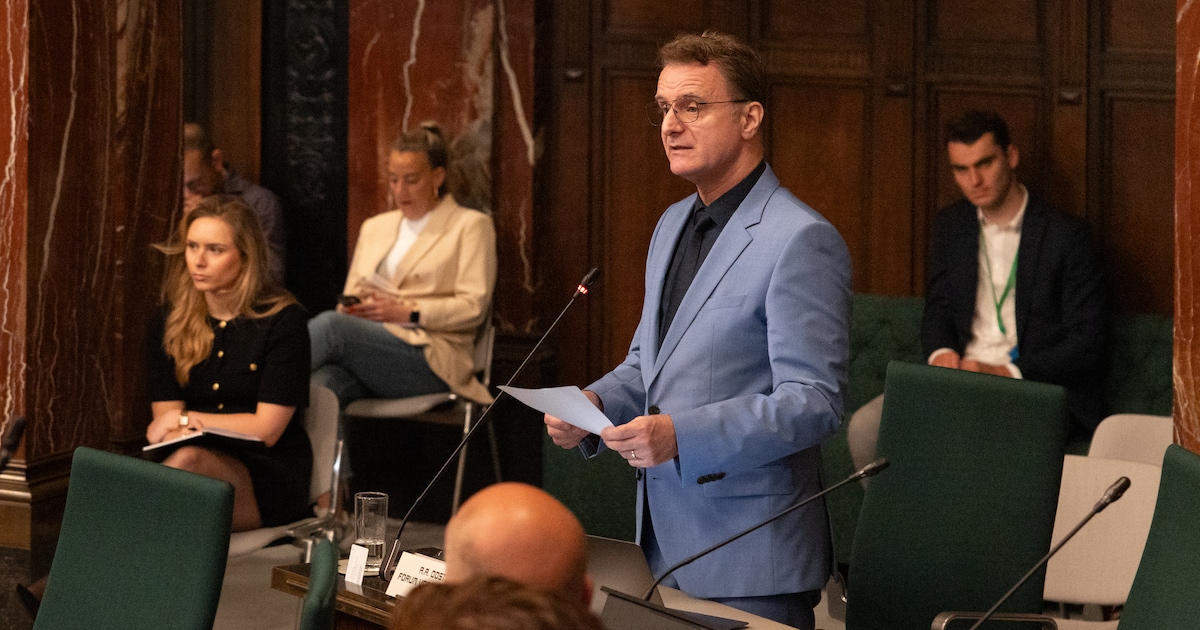 Forum voor Democratie heeft ineens het hoogste woord in Rotterdam: ‘Hierna horen we hem weer jaren n