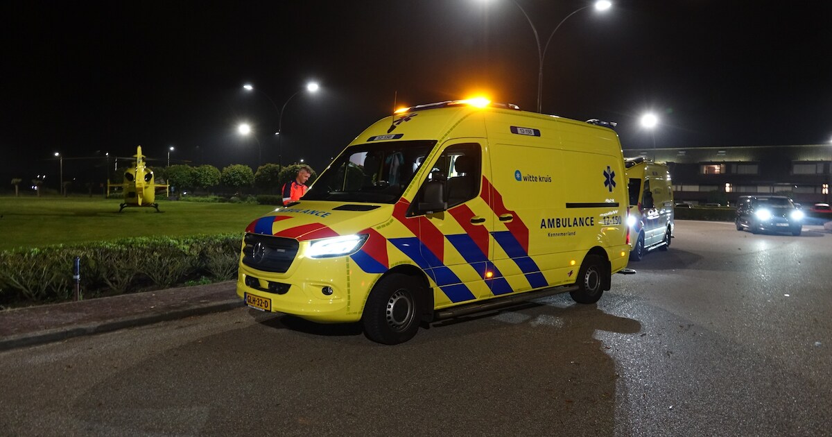 Fietser zwaargewond na harde val in Uitgeest